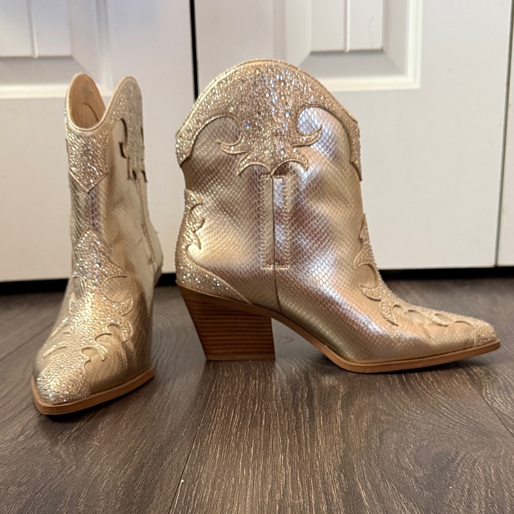 Jessica Simpson Zolly Rhinestone Snake Print Western Boots - Gold - Size 8